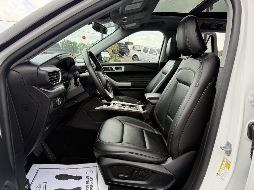 used 2023 Ford Explorer car, priced at $30,995