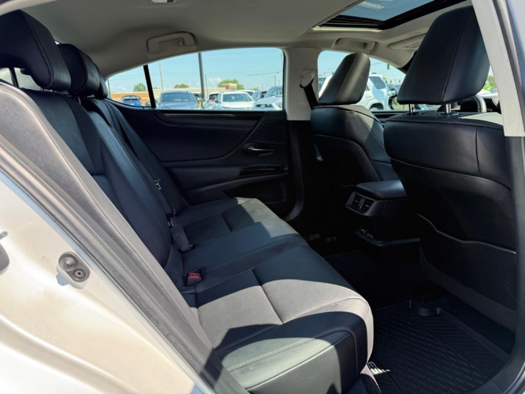 used 2022 Lexus ES 250 car, priced at $32,655