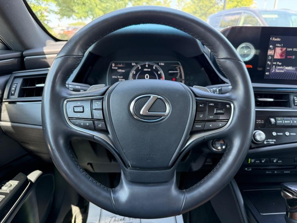 used 2022 Lexus ES 250 car, priced at $32,655