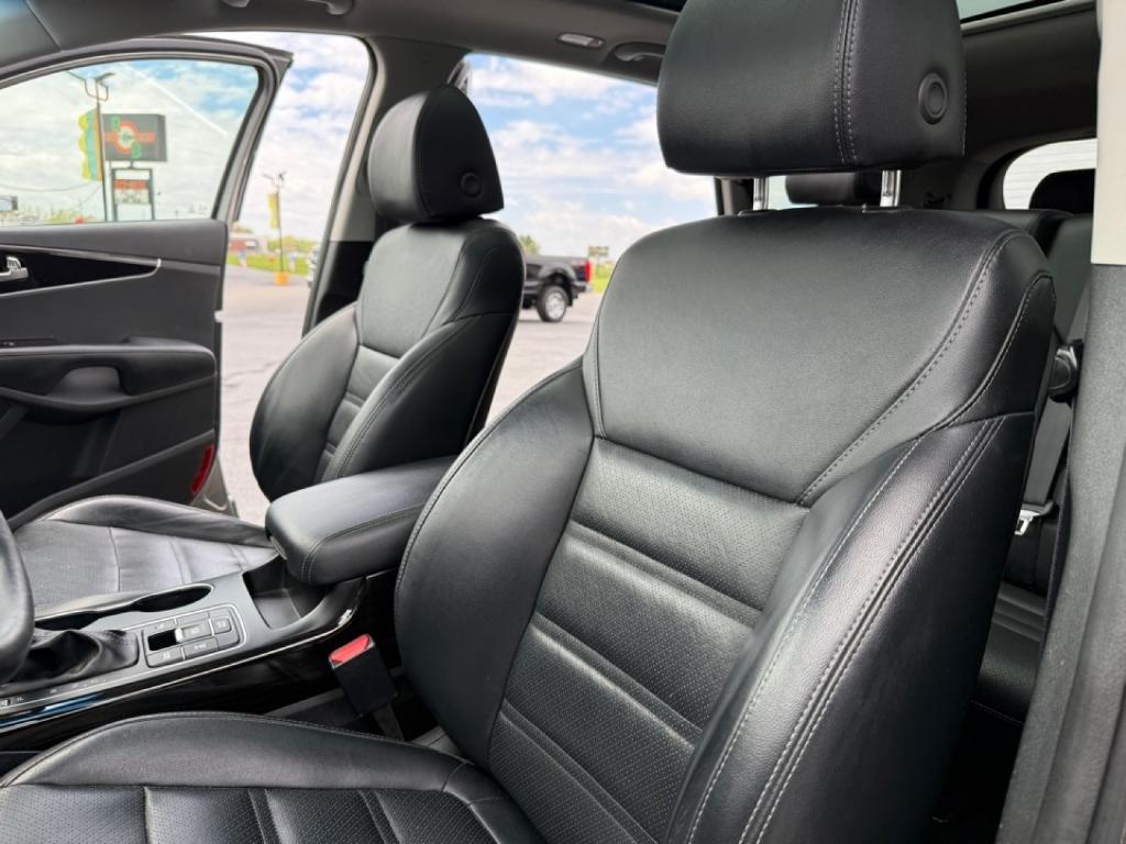 used 2019 Kia Sorento car, priced at $22,488