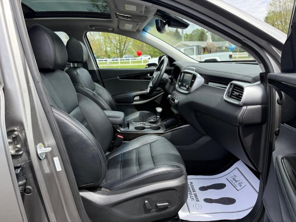 used 2019 Kia Sorento car, priced at $22,488