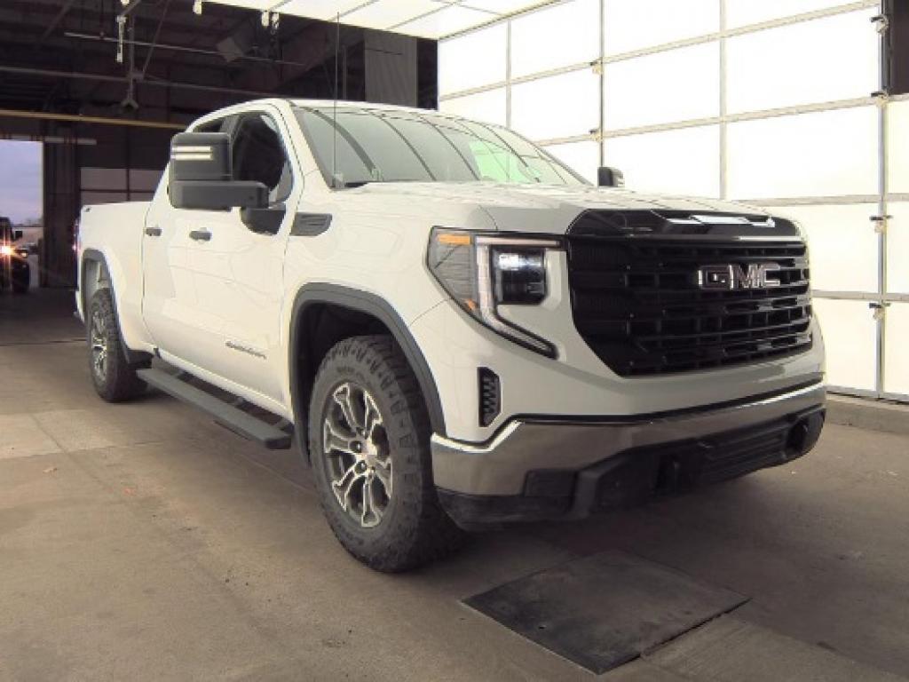 used 2022 GMC Sierra 1500 car, priced at $33,755