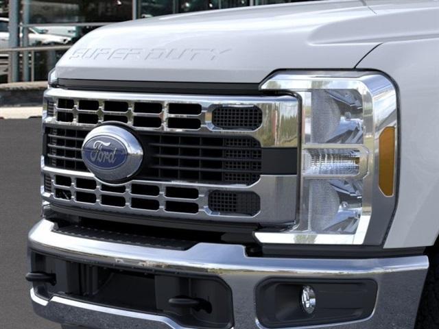 new 2025 Ford F-350 car, priced at $60,592