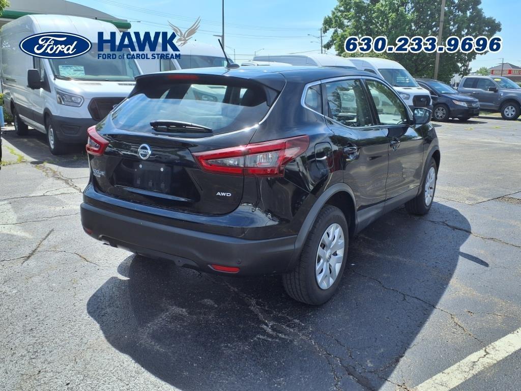 used 2020 Nissan Rogue Sport car, priced at $15,999