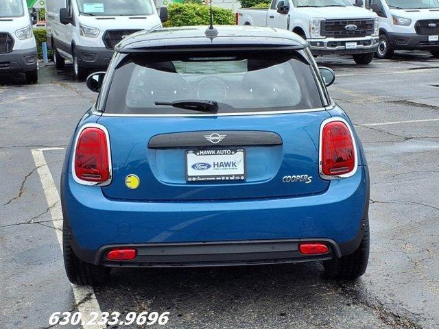 used 2023 MINI SE Hardtop car, priced at $24,998