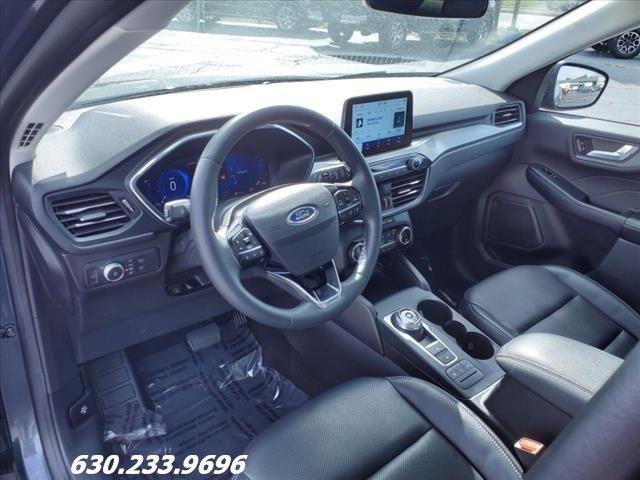 used 2022 Ford Escape car, priced at $25,999