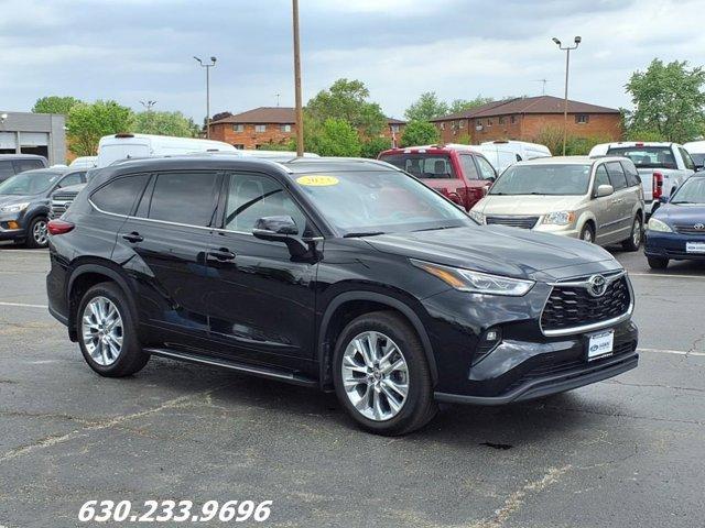 used 2023 Toyota Highlander car, priced at $39,999