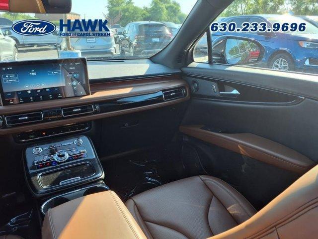 used 2023 Lincoln Nautilus car, priced at $39,999