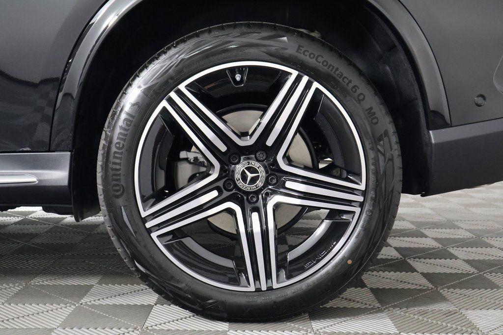 new 2026 Mercedes-Benz GLC 300 car, priced at $64,100