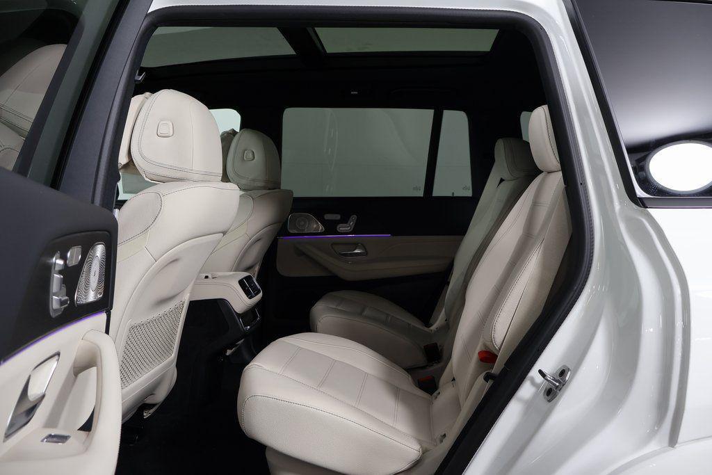 new 2025 Mercedes-Benz GLS 580 car, priced at $117,695