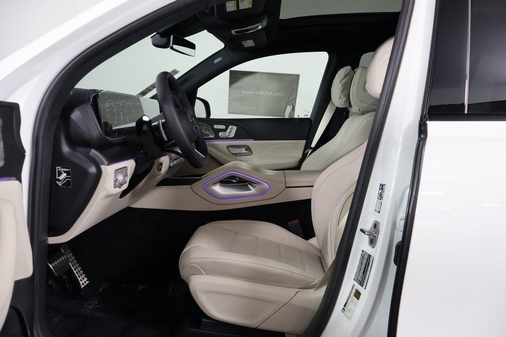 new 2025 Mercedes-Benz GLS 580 car, priced at $117,695