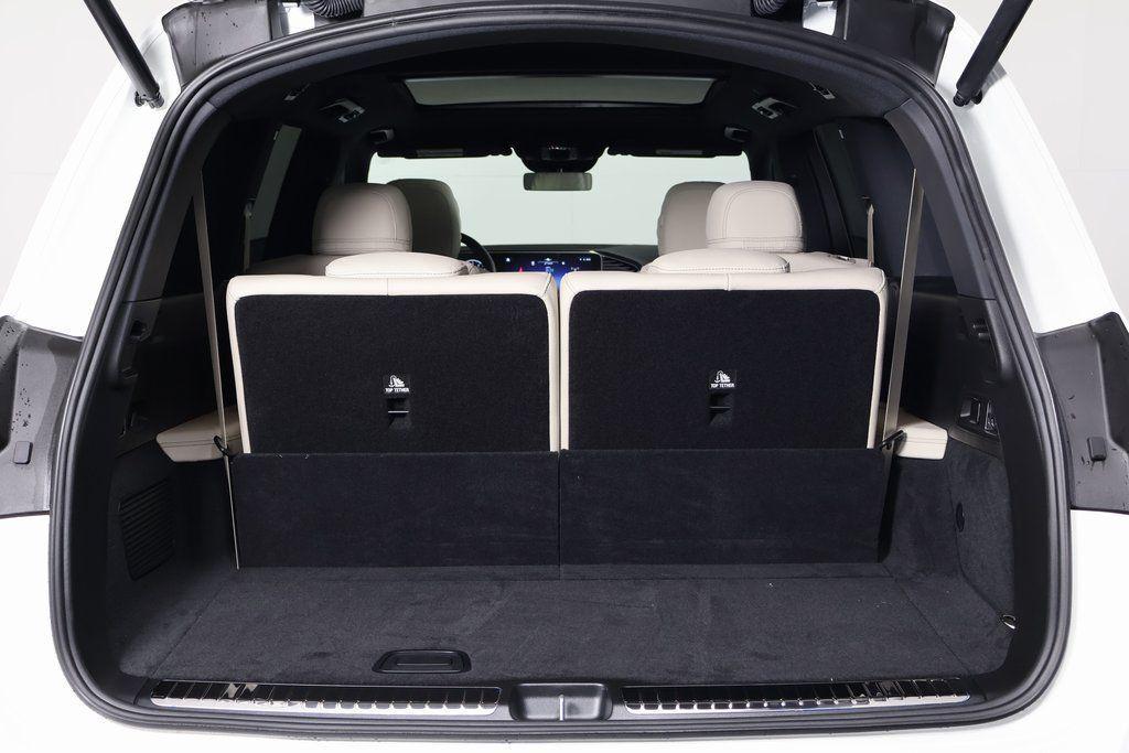 new 2025 Mercedes-Benz GLS 580 car, priced at $117,695