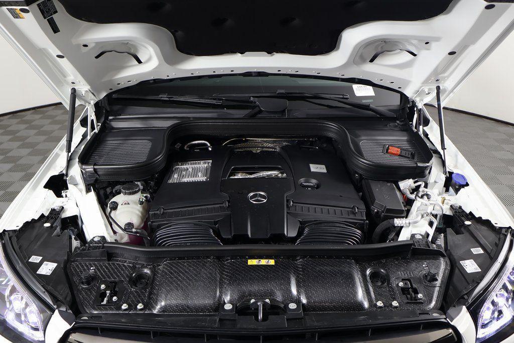 new 2025 Mercedes-Benz GLS 580 car, priced at $117,695