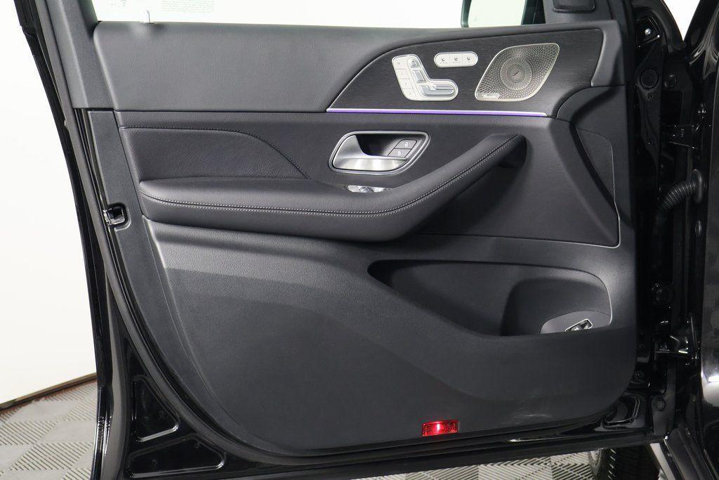 new 2026 Mercedes-Benz GLS 450 car, priced at $97,850