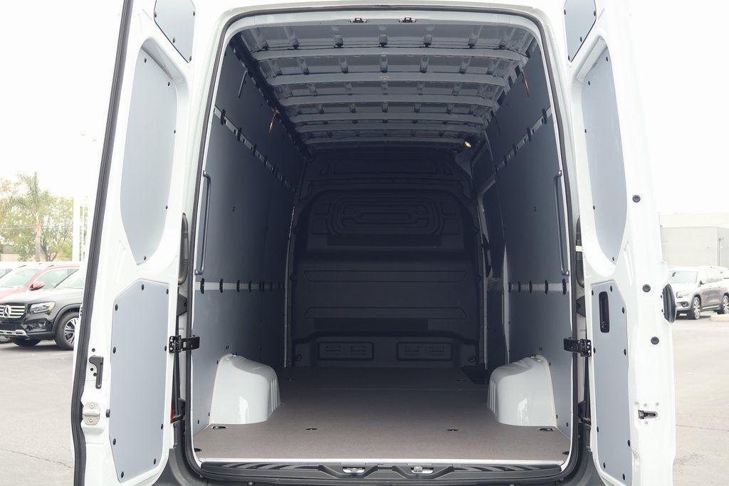 new 2025 Mercedes-Benz Sprinter 3500 car, priced at $69,889