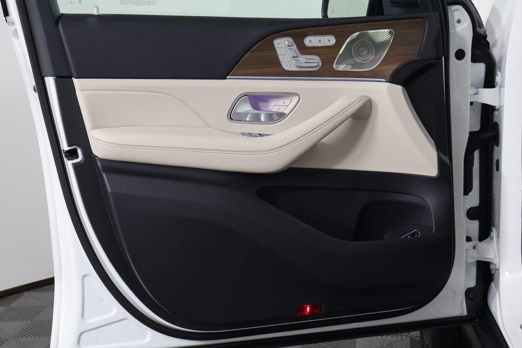 new 2026 Mercedes-Benz GLS 450 car, priced at $101,205