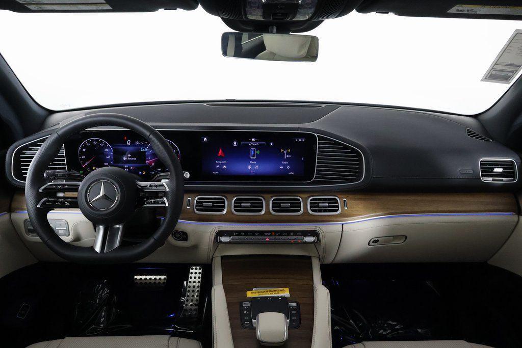 new 2025 Mercedes-Benz GLS 580 car, priced at $117,645
