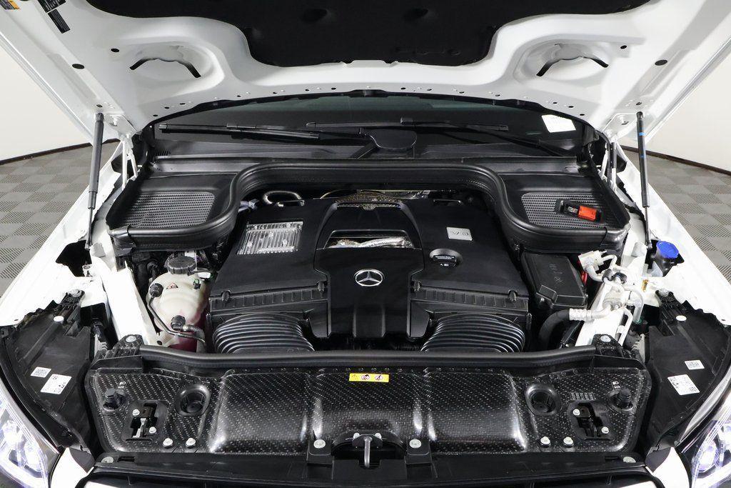 new 2025 Mercedes-Benz GLS 580 car, priced at $117,645