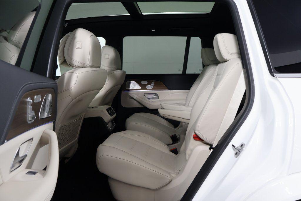 new 2025 Mercedes-Benz GLS 580 car, priced at $117,645