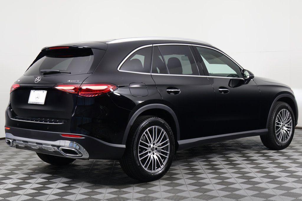 new 2025 Mercedes-Benz GLC 300 car, priced at $55,615