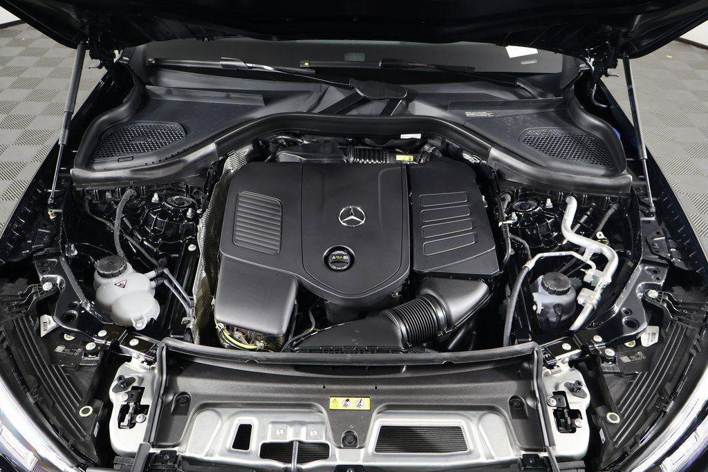 new 2025 Mercedes-Benz GLC 300 car, priced at $55,615