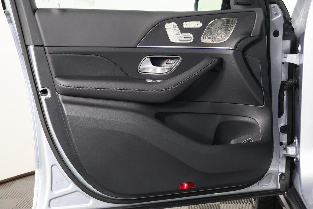 new 2026 Mercedes-Benz GLS 450 car, priced at $96,835