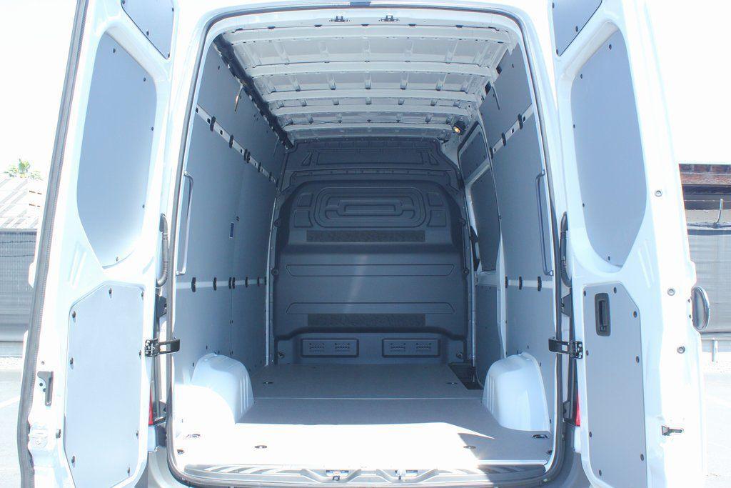 new 2025 Mercedes-Benz Sprinter 2500 car, priced at $62,883