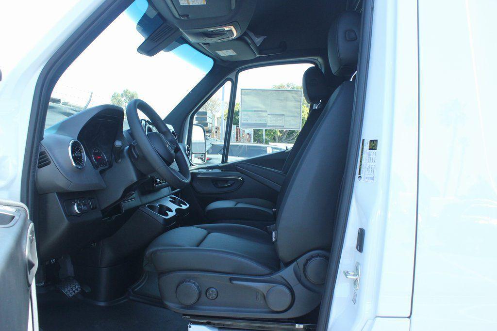 new 2025 Mercedes-Benz Sprinter 2500 car, priced at $62,883