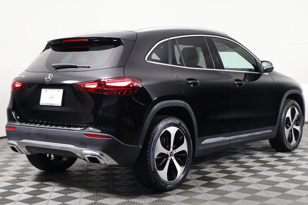 new 2026 Mercedes-Benz GLA 250 car, priced at $45,555