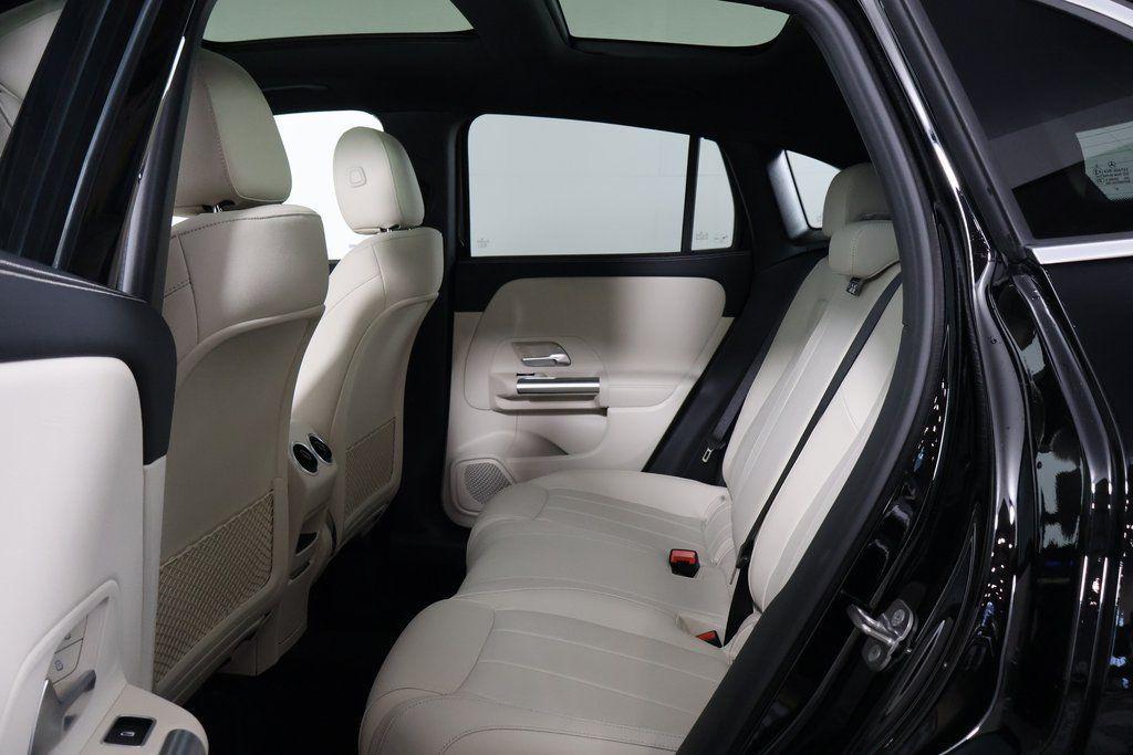 new 2026 Mercedes-Benz GLA 250 car, priced at $45,555