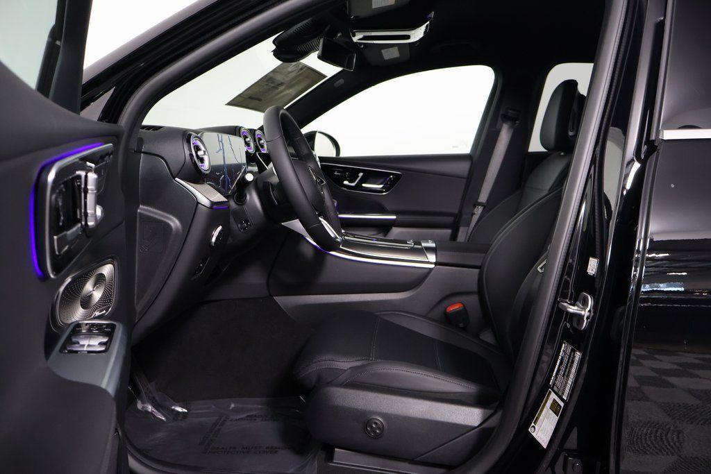 new 2025 Mercedes-Benz GLC 300 car, priced at $53,085