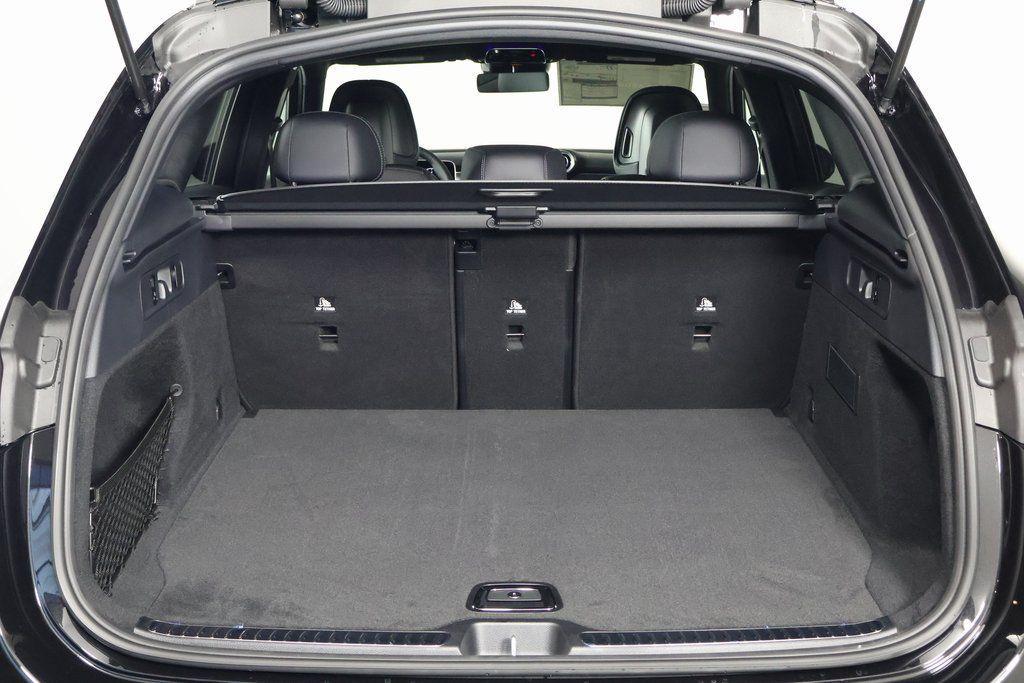 new 2026 Mercedes-Benz GLC 300 car, priced at $61,960