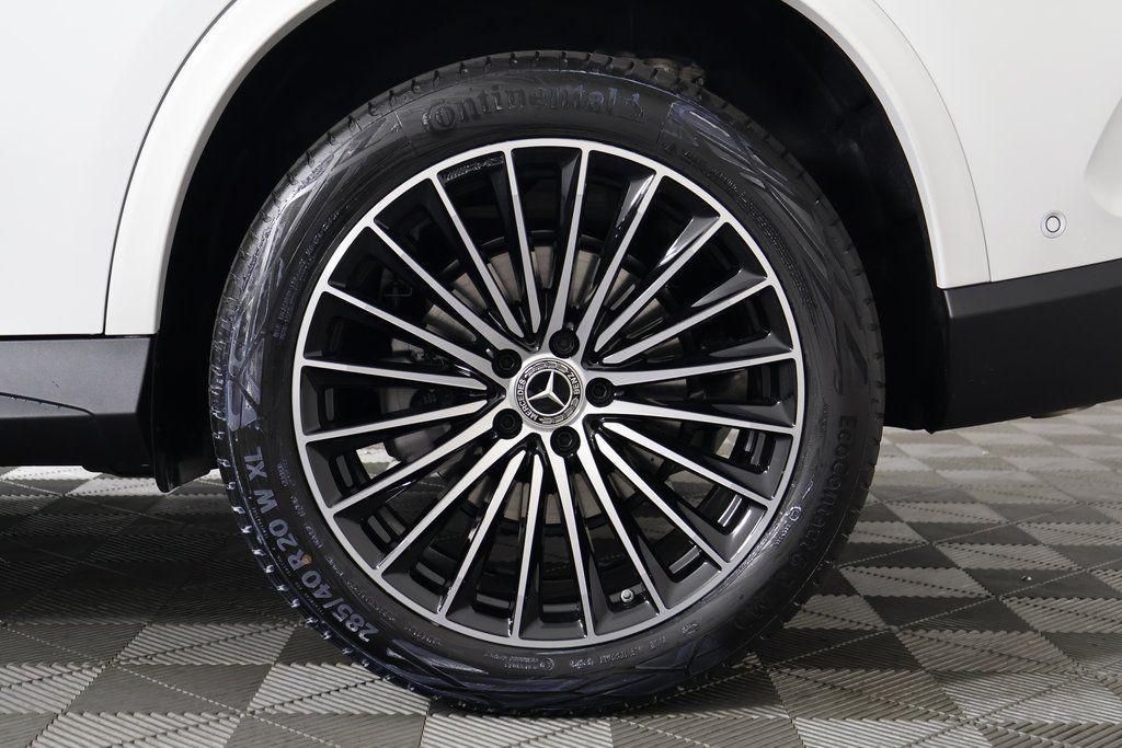 new 2026 Mercedes-Benz GLC 300 car, priced at $62,110