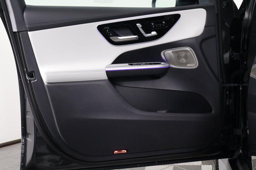 new 2026 Mercedes-Benz GLC 300 car, priced at $61,300