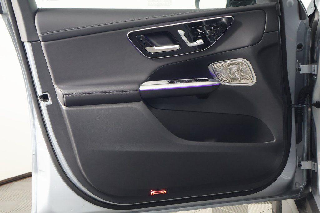 new 2025 Mercedes-Benz GLC 350e car, priced at $71,730