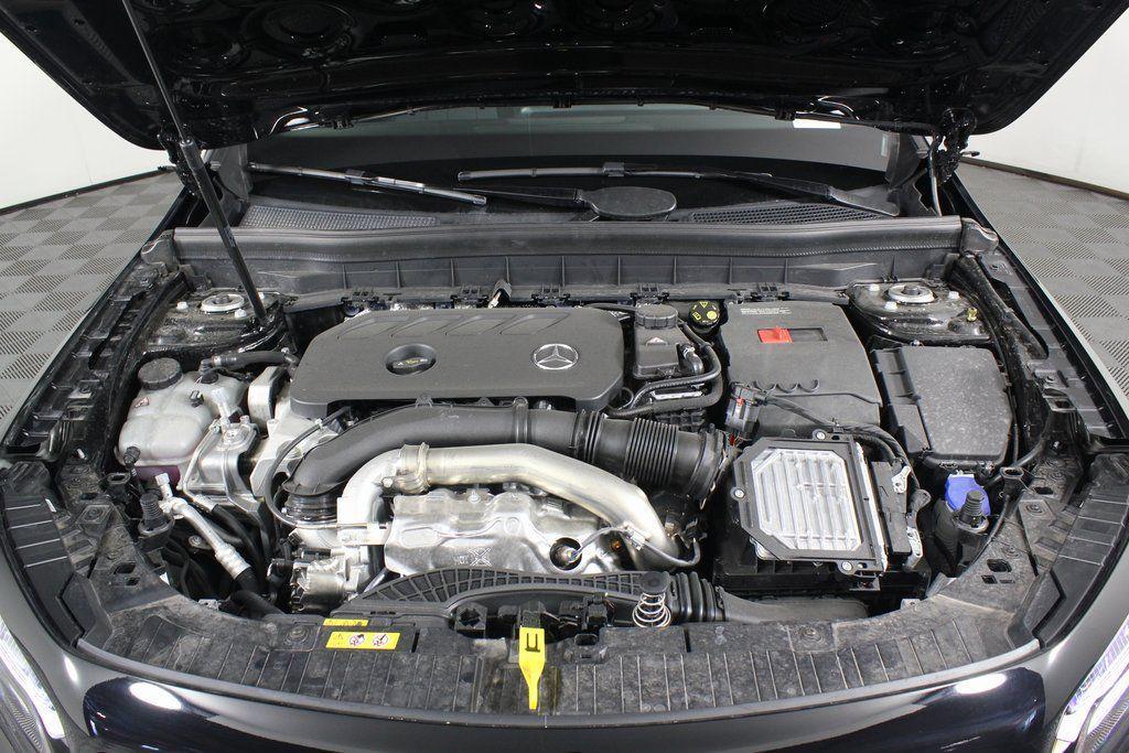 new 2025 Mercedes-Benz GLB 250 car, priced at $51,690