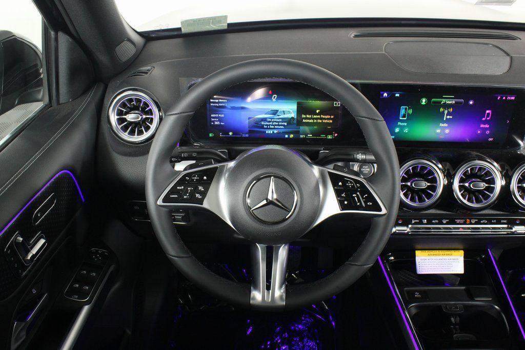 new 2025 Mercedes-Benz GLB 250 car, priced at $51,690