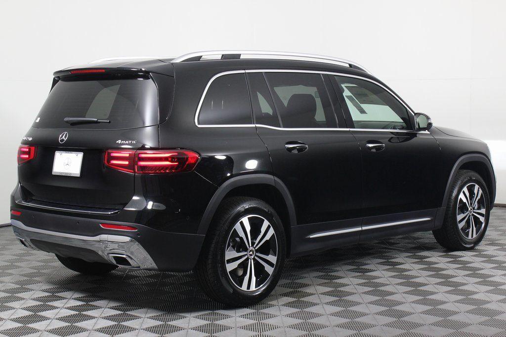 new 2025 Mercedes-Benz GLB 250 car, priced at $51,690