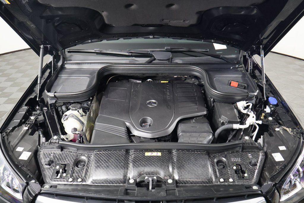 new 2026 Mercedes-Benz GLS 450 car, priced at $91,660
