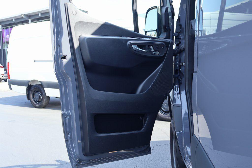 new 2025 Mercedes-Benz Sprinter 2500 car, priced at $82,414