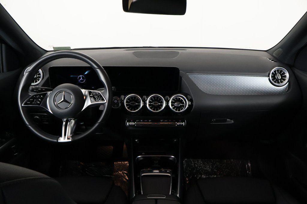 used 2025 Mercedes-Benz GLA 250 car, priced at $39,988