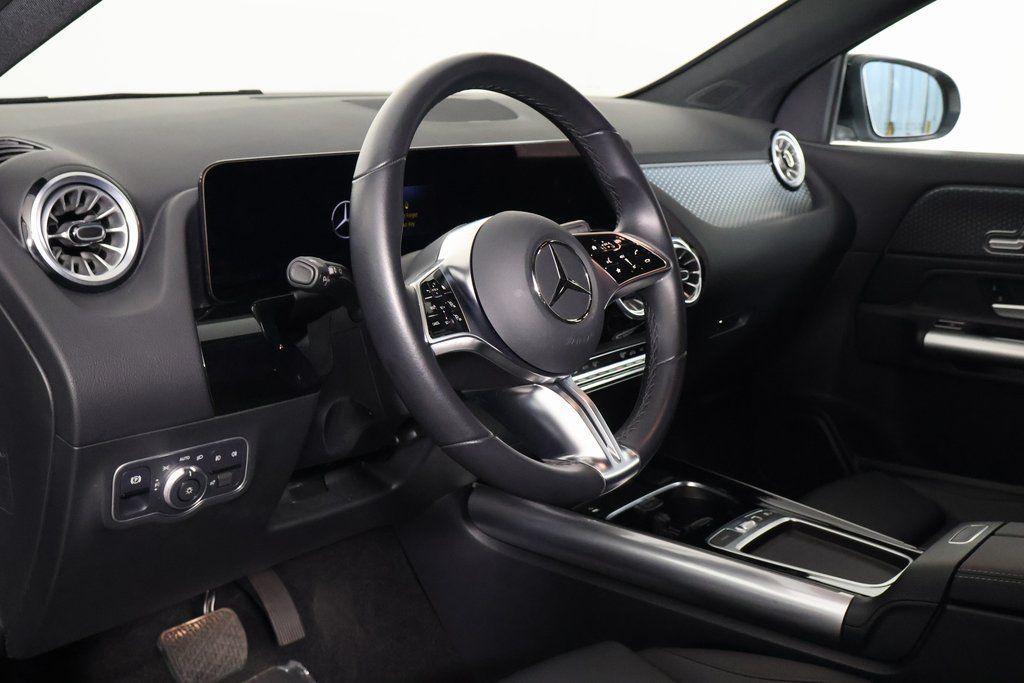 used 2025 Mercedes-Benz GLA 250 car, priced at $39,988