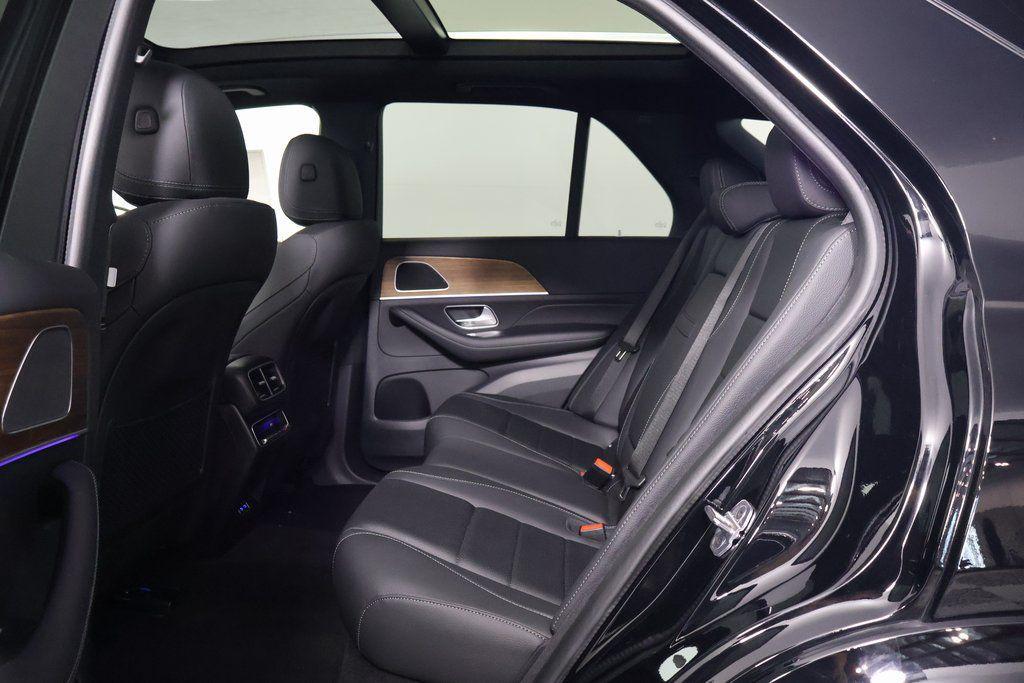 new 2026 Mercedes-Benz GLE 450 car, priced at $79,155