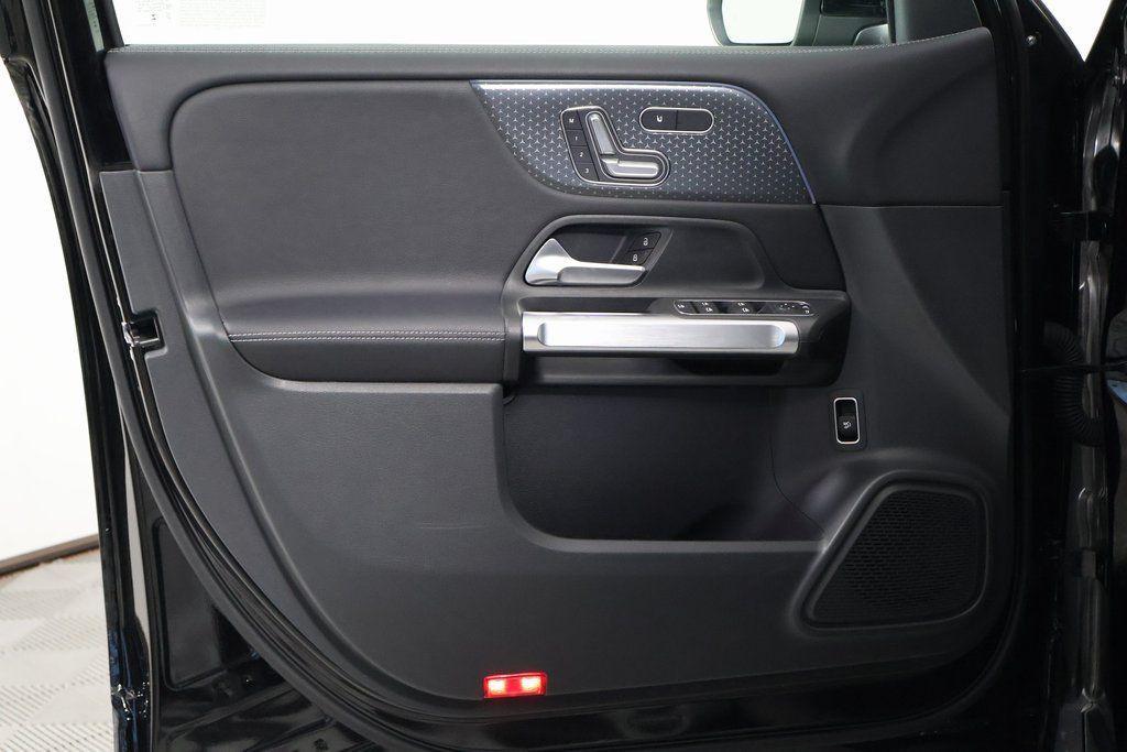 used 2025 Mercedes-Benz GLB 250 car, priced at $41,888