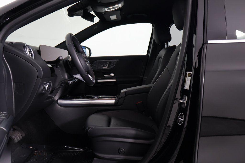 used 2025 Mercedes-Benz GLA 250 car, priced at $39,988