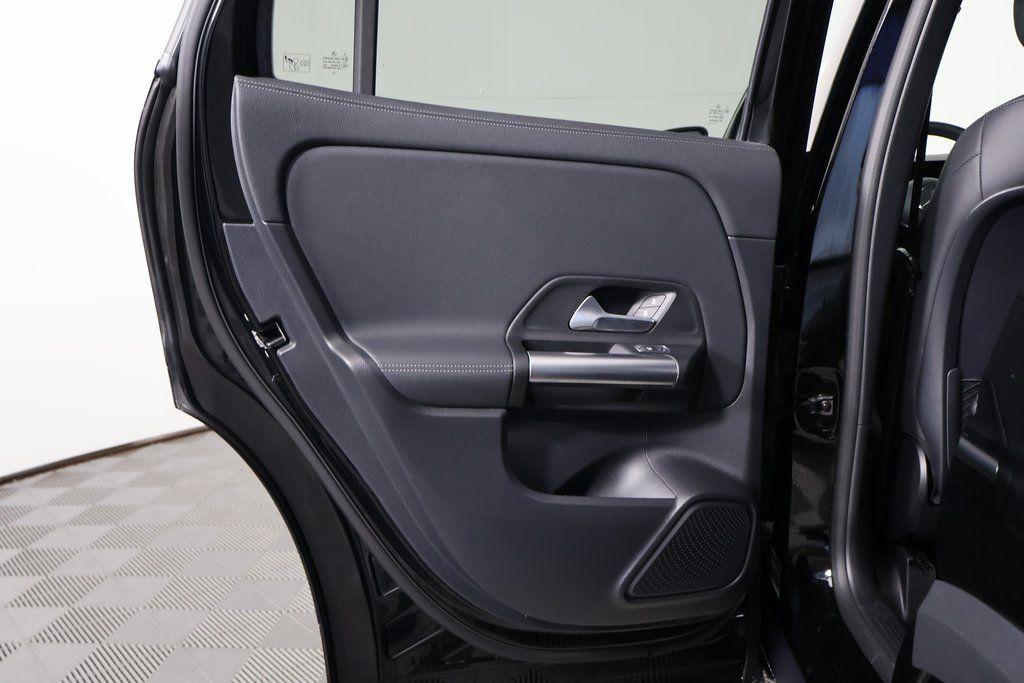 used 2025 Mercedes-Benz GLA 250 car, priced at $39,988