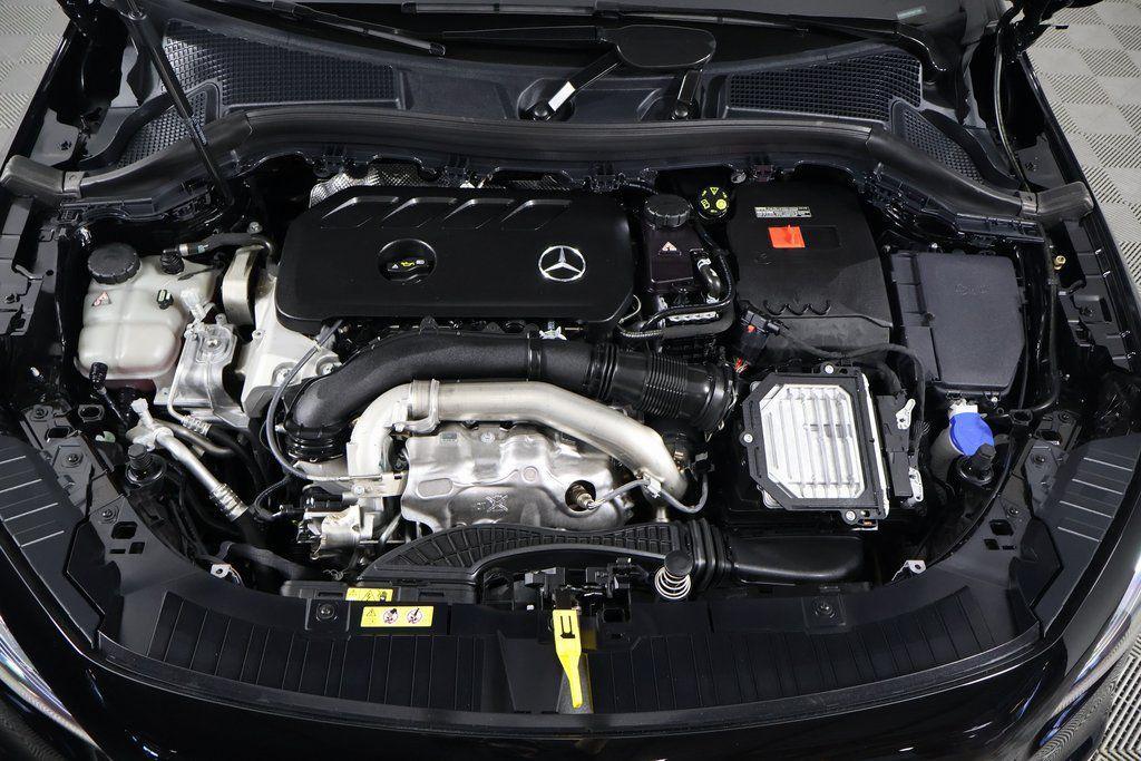 used 2025 Mercedes-Benz GLA 250 car, priced at $39,988
