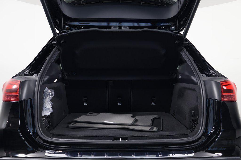 used 2025 Mercedes-Benz GLA 250 car, priced at $39,988