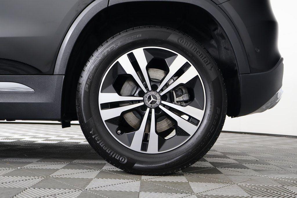 used 2025 Mercedes-Benz GLA 250 car, priced at $39,988