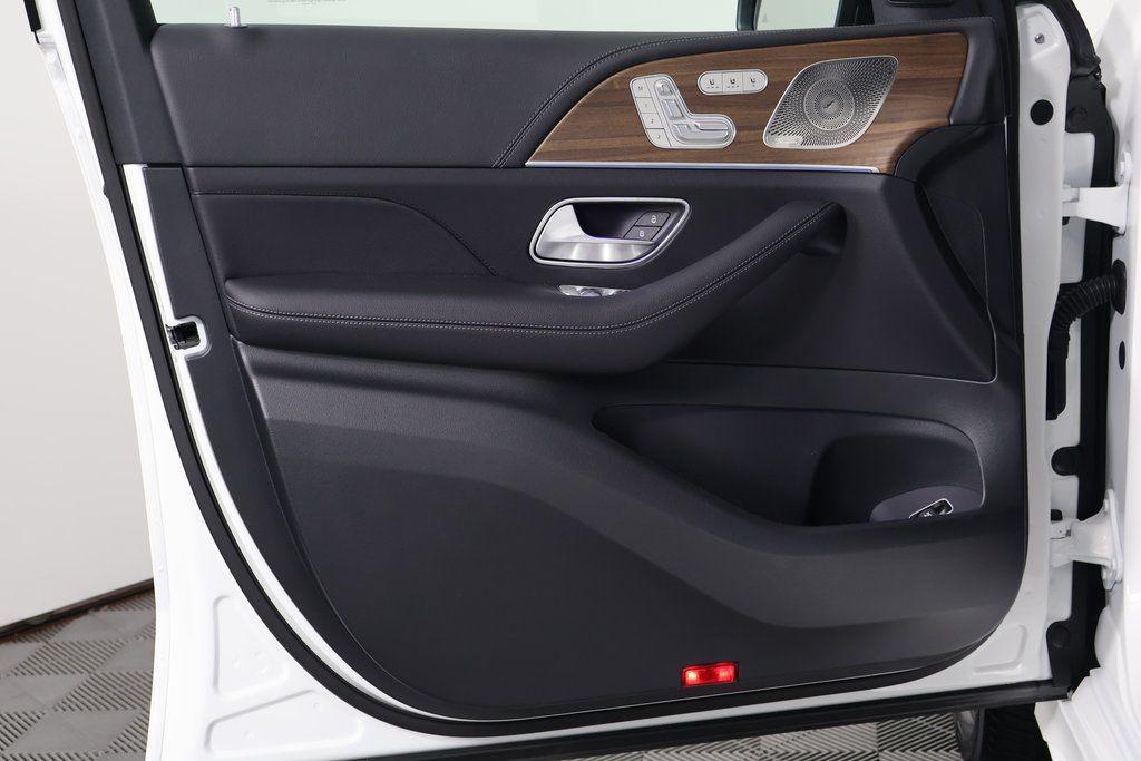 new 2026 Mercedes-Benz GLE 450 car, priced at $84,770